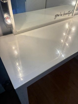 Tocador con espejo y luces LED