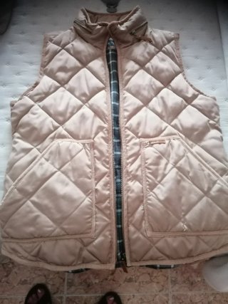 Chaleco acolchado beige hombre