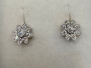 Pendientes oro 18 kt con diamantes