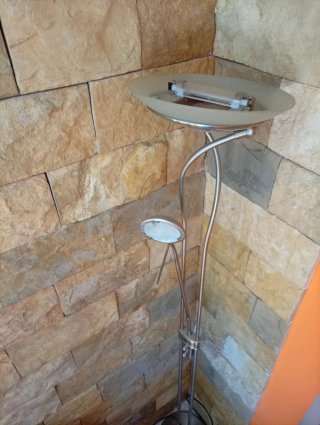 Doble Lámpara de Pie Moderna
