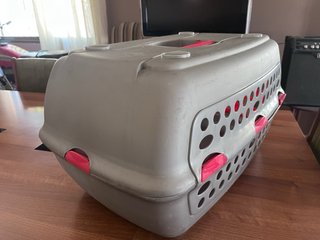 Transportín para mascotas gris y rosa
