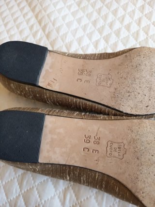 ANDREAS Zapatos Beige y Dorado forrados de tela