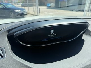 Peugeot 3008 HDI 180 CV