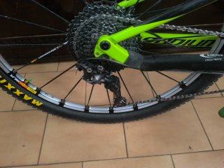 Bicicleta carbono doble suspensión