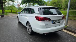 Opel Astra 2016