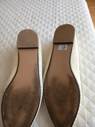 Zapatos planos Sfera beige con borlas