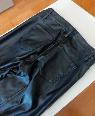 Pantalones de cuero negros