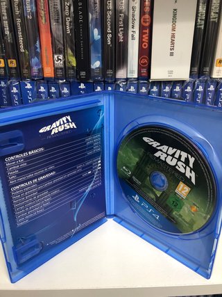 Gravity Rush 1 e 2 PS4