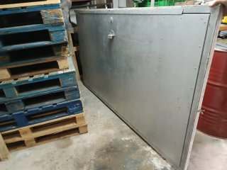 Puerta metálica galvanizada