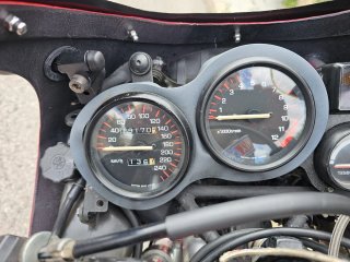 Yamaha RD500 Roja y Blanca