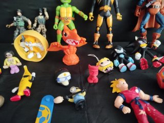 Set di action figure e giocattoli in PVC in plastica vari personaggi