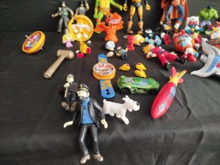 Set di action figure e giocattoli in PVC in plastica vari personaggi