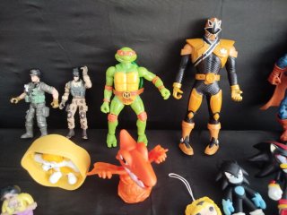 Set di action figure e giocattoli in PVC in plastica vari personaggi