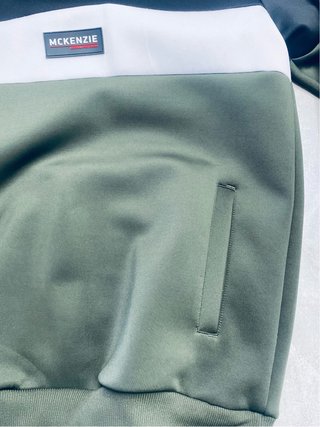 Sudadera McKenzie con capucha y bloques de color