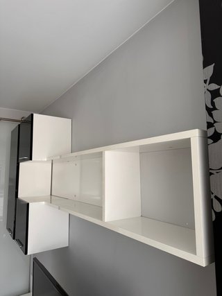 Muebles salón TV blanco y negro