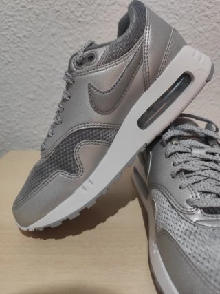 Nike Air Max 1 Talla 39 Plata