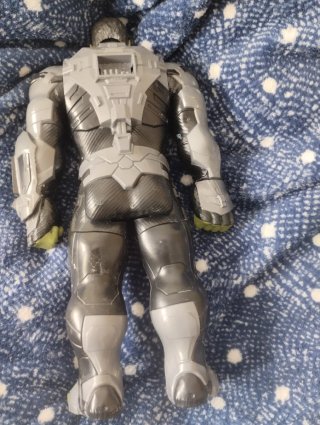 Figura Hulk Traje Cuántico Avengers 30cm