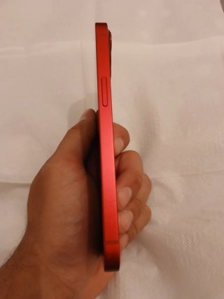 iPhone 13 Rojo 84% batería