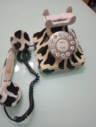Teléfono Vintage Diseño Animal Print