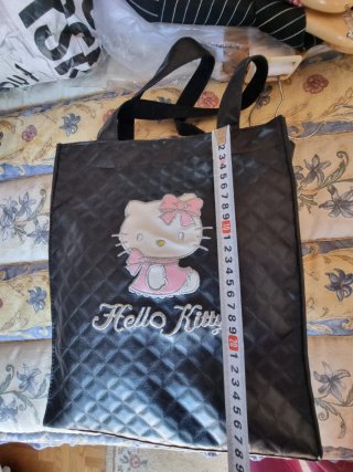 Bolso Hello Kitty Negro Acolchado