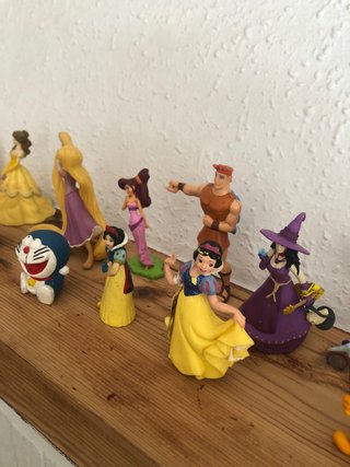 Muñecos Disney Princesas y Personajes
