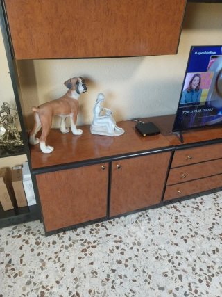 Mueble de salón madera y cristal