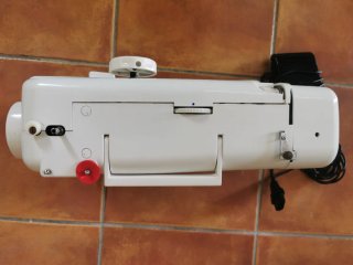 Máquina de coser Medion