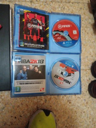 2 Juegos PSP: FIFA y NBA (Deportes)