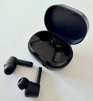 Auriculares inalámbricos Soundpeats negros