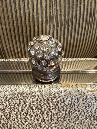 Bolso de fiesta plateado con cadena