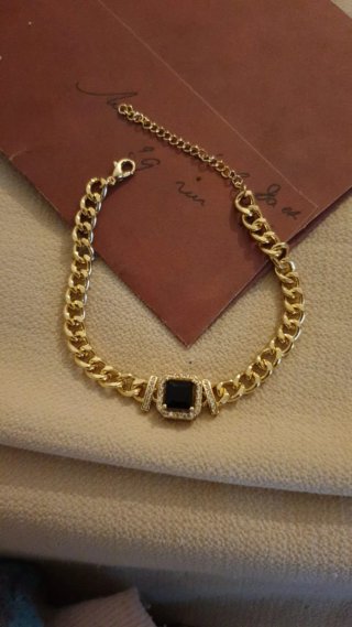 Pulsera chapada en oro 18k con piedra negra