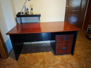 Escritorio con cajonera archivador