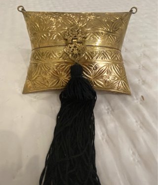 !!NUEVO!!Bolso dorado rígido y tallado  ZARA