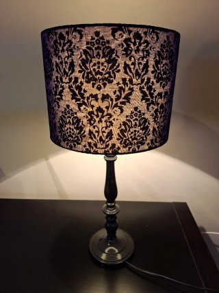Lámpara de mesa Ikea negra
