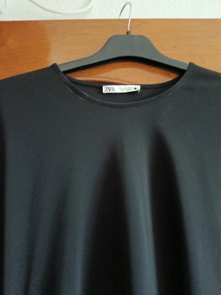 Vestito midi Zara nero con pieghe