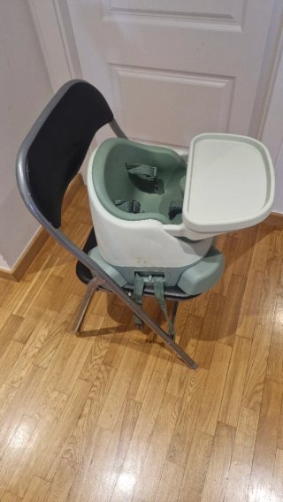 Trona portatil y centro actividades Mamas & Papas