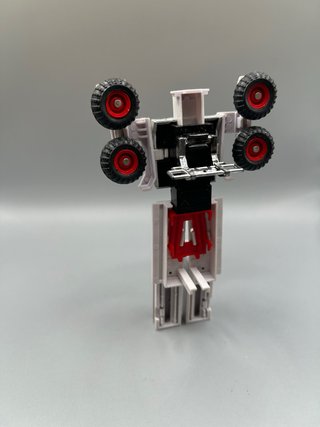 Robot transformable vintage MC Toy años 80