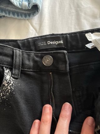 Pantalón vaquero Desigual niña 9-10 años