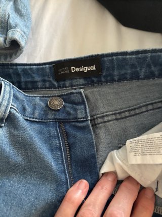 Pantalón vaquero Desigual niña 9-10 años