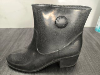 Botas de agua negras con tacón
