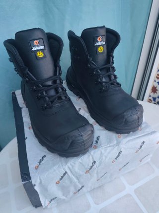 Botas seguridad Jallatte  S3 ¡¡ 192€ en Amazon !!