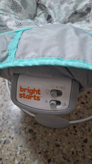 Mecedora de bebé Bright Starts