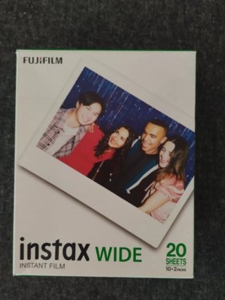 15 Fujifilm Instax Wide 20