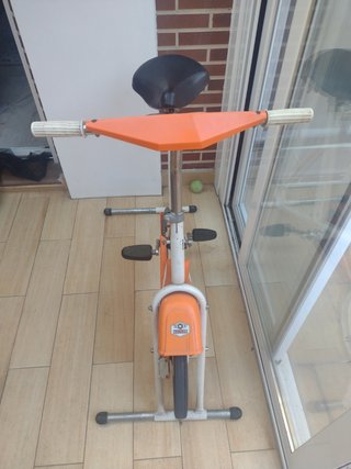 Bicicleta Estática Vintage Naranja