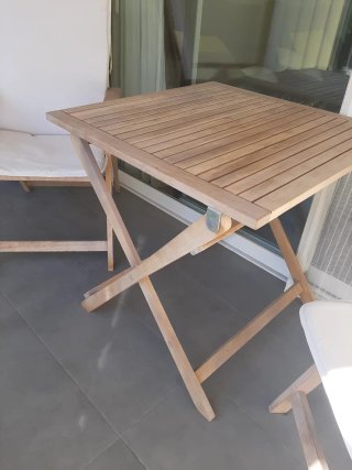 Conjunto mesa y 2 sillas jardín madera de teca