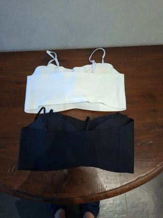 2 Reggiseni a fascia,1 nero e 1 bianco