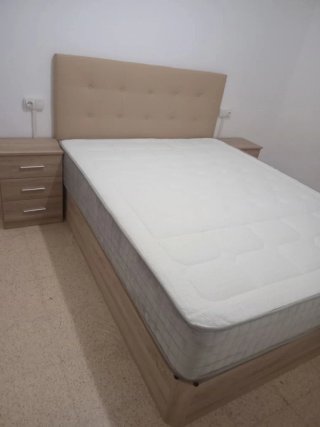 Canapé a ribalta in legno con 4 angoli arrotondati in legno massello da 3 cm con coperchio rinforzato