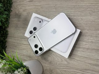 iPhone 17 Pro Max 256GB Plata (Semi Nuevo)