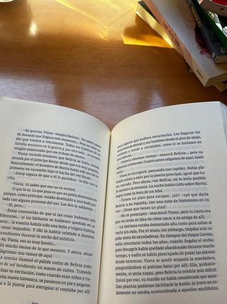 Libro Donde los árboles cantan Laura Gallego