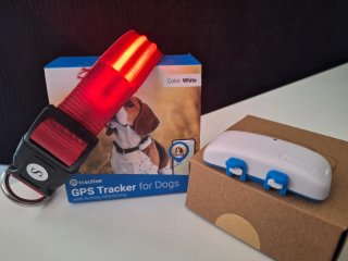 Collar Tractive GPS y LED Perros Rojo/Blanco
